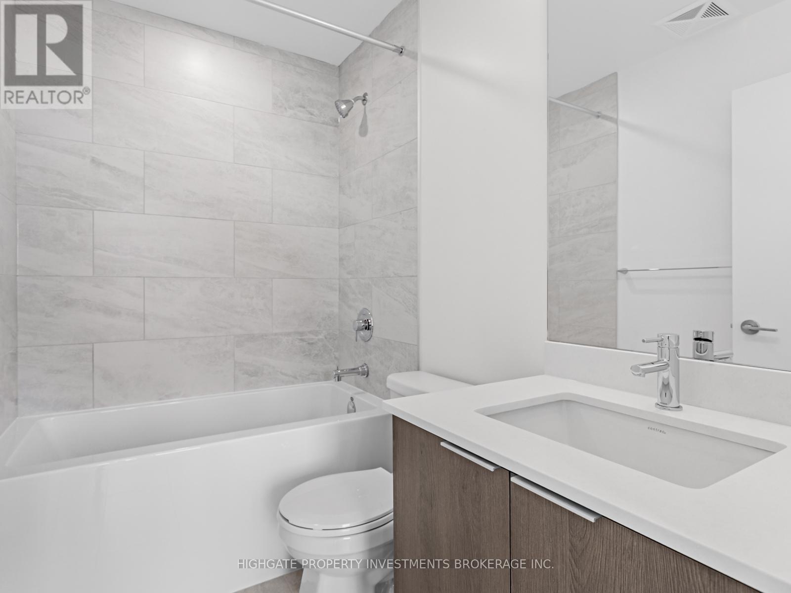 3310 - 395 Square One Drive, Mississauga, Ontario  L5B 0P6 - Photo 22 - W12648502