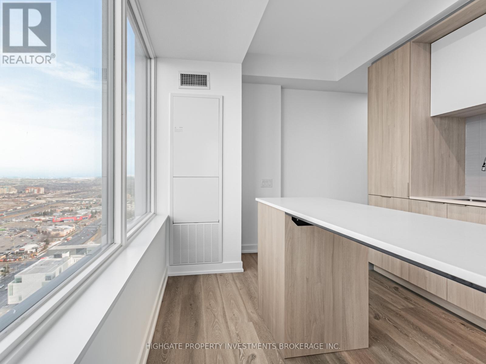 3310 - 395 Square One Drive, Mississauga, Ontario  L5B 0P6 - Photo 6 - W12648502