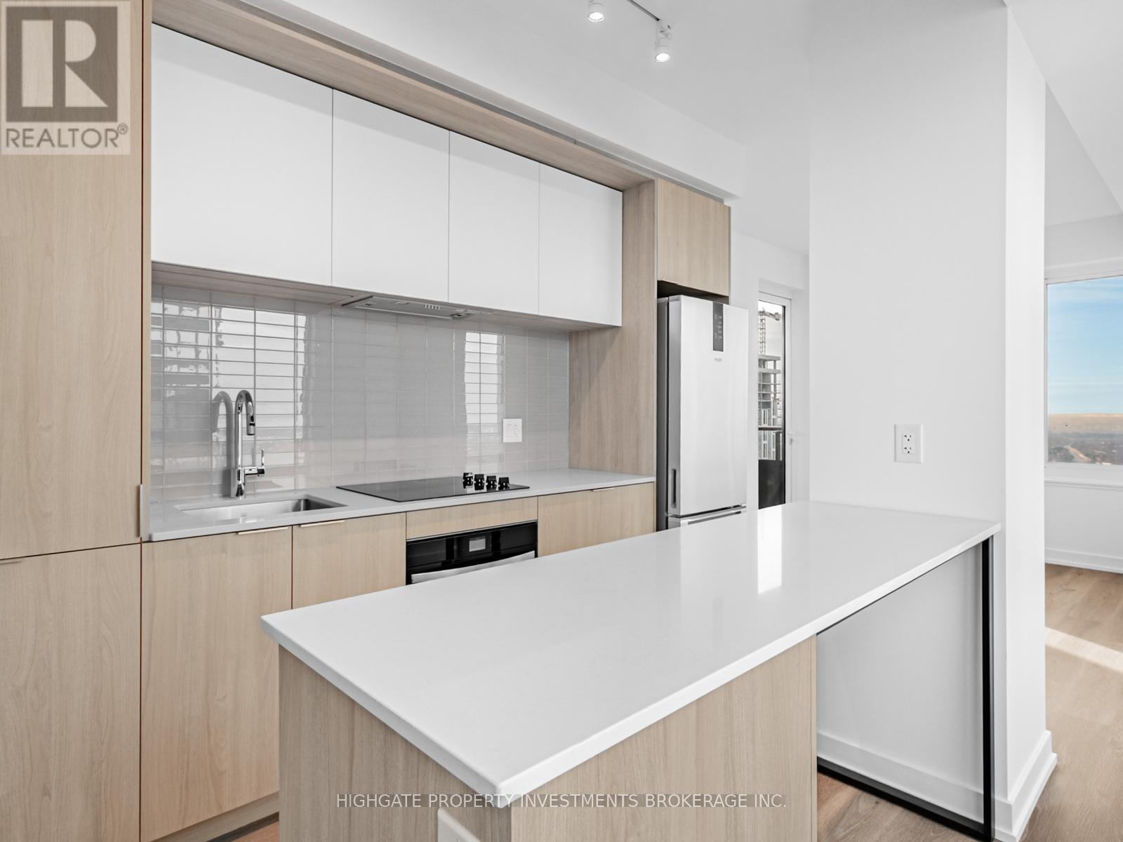 3310 - 395 Square One Drive, Mississauga, Ontario  L5B 0P6 - Photo 7 - W12648502