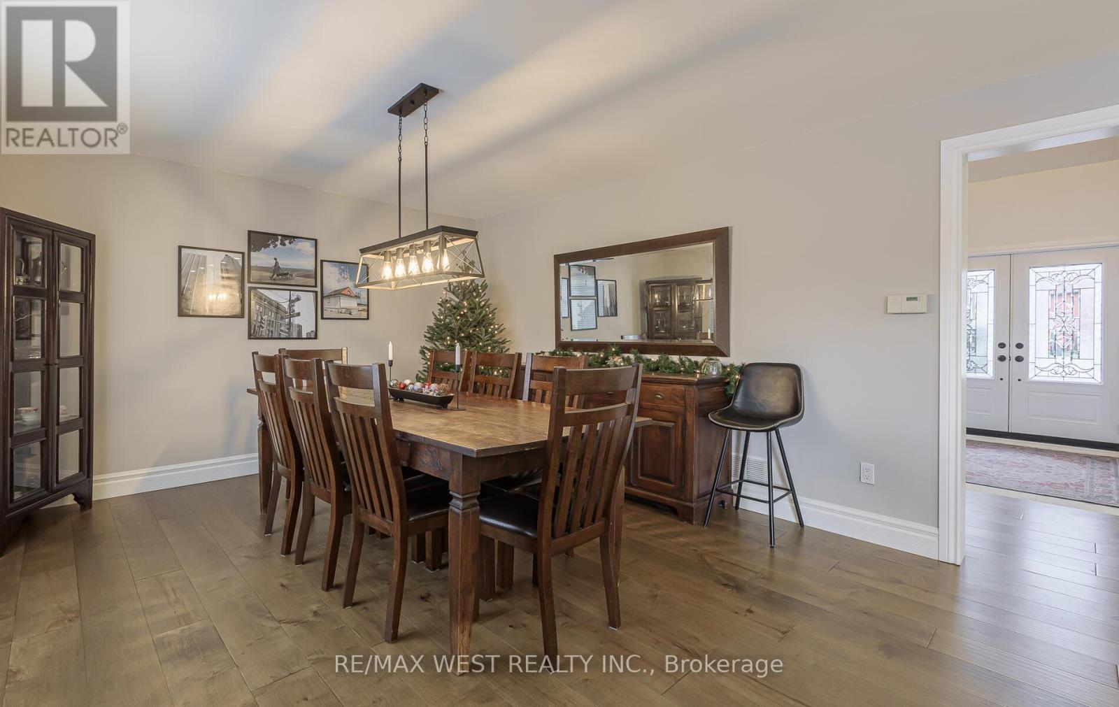 8 Oakridge Court, Brampton, Ontario  L6Z 2A4 - Photo 13 - W12648526