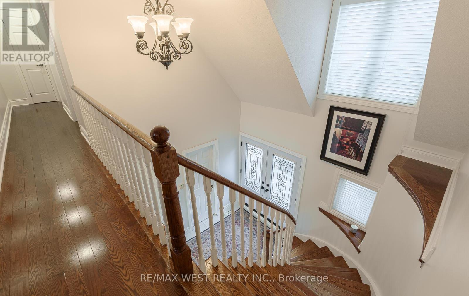 8 Oakridge Court, Brampton, Ontario  L6Z 2A4 - Photo 19 - W12648526