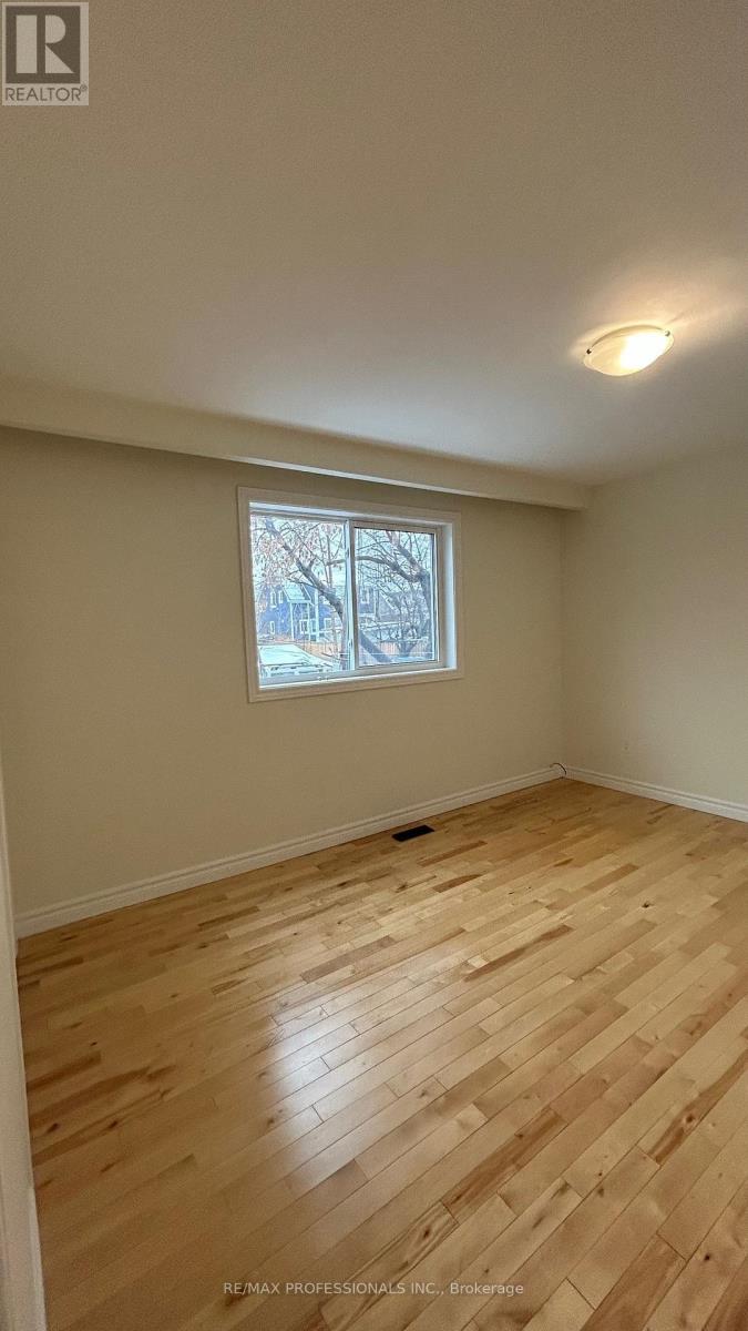 Main - 48 Burlingame Road, Toronto, Ontario  M8W 1Y6 - Photo 16 - W12648534