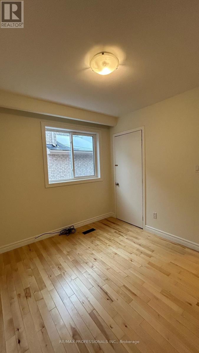 Main - 48 Burlingame Road, Toronto, Ontario  M8W 1Y6 - Photo 20 - W12648534