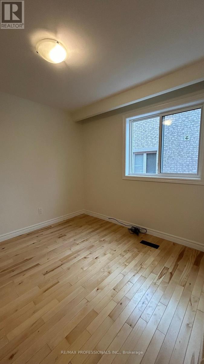 Main - 48 Burlingame Road, Toronto, Ontario  M8W 1Y6 - Photo 21 - W12648534