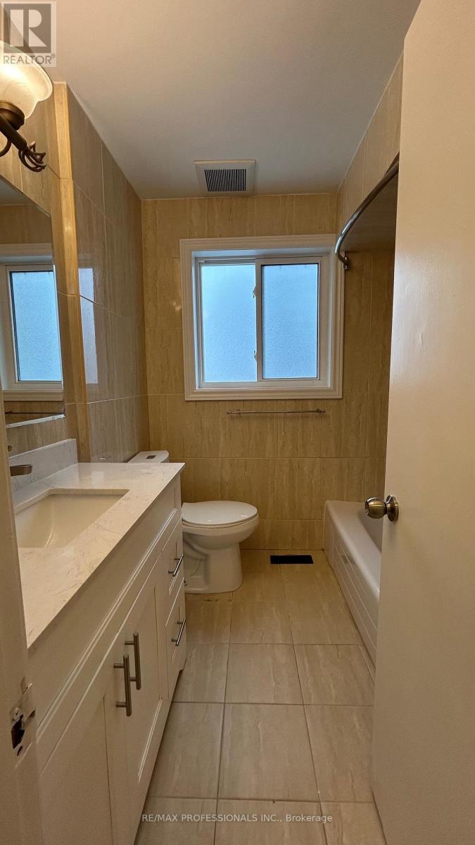 Main - 48 Burlingame Road, Toronto, Ontario  M8W 1Y6 - Photo 25 - W12648534