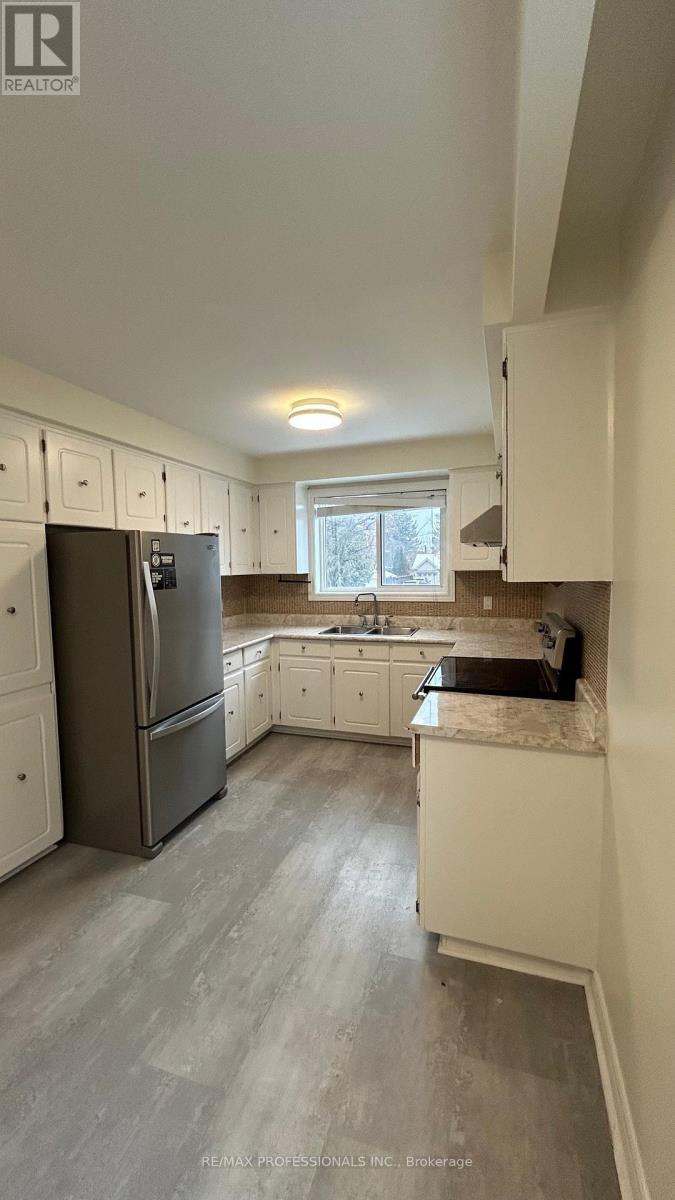 Main - 48 Burlingame Road, Toronto, Ontario  M8W 1Y6 - Photo 5 - W12648534