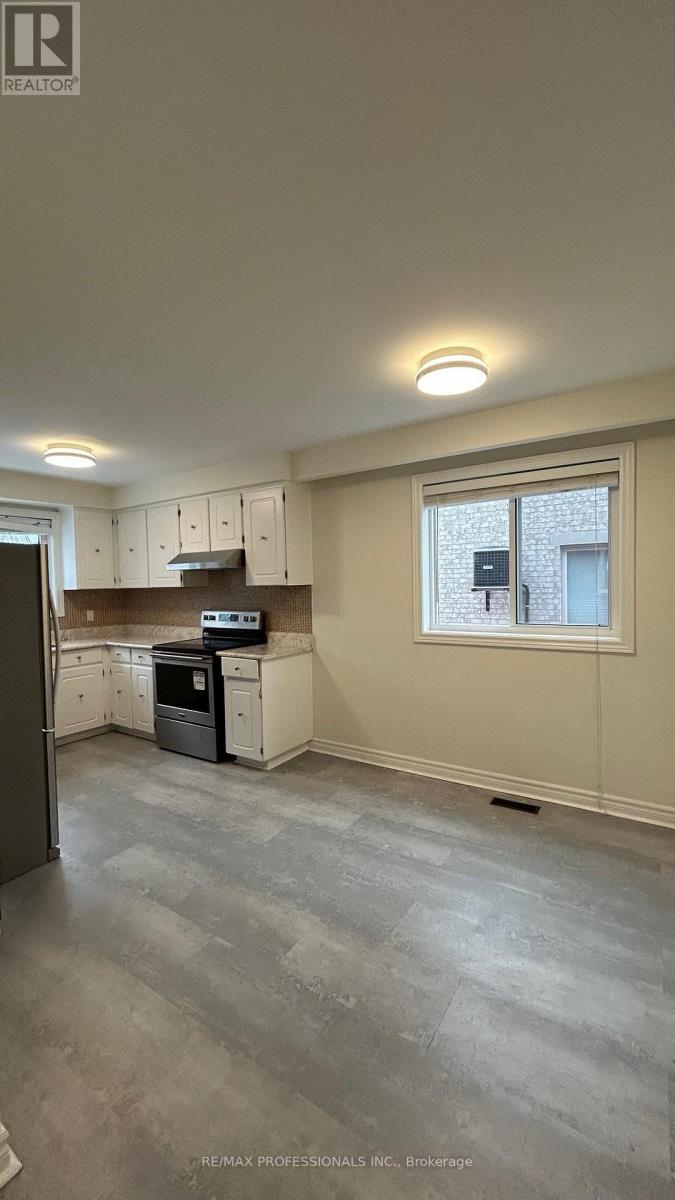 Main - 48 Burlingame Road, Toronto, Ontario  M8W 1Y6 - Photo 6 - W12648534