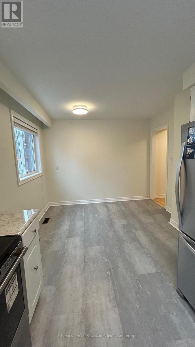 Main - 48 Burlingame Road, Toronto, Ontario  M8W 1Y6 - Photo 7 - W12648534