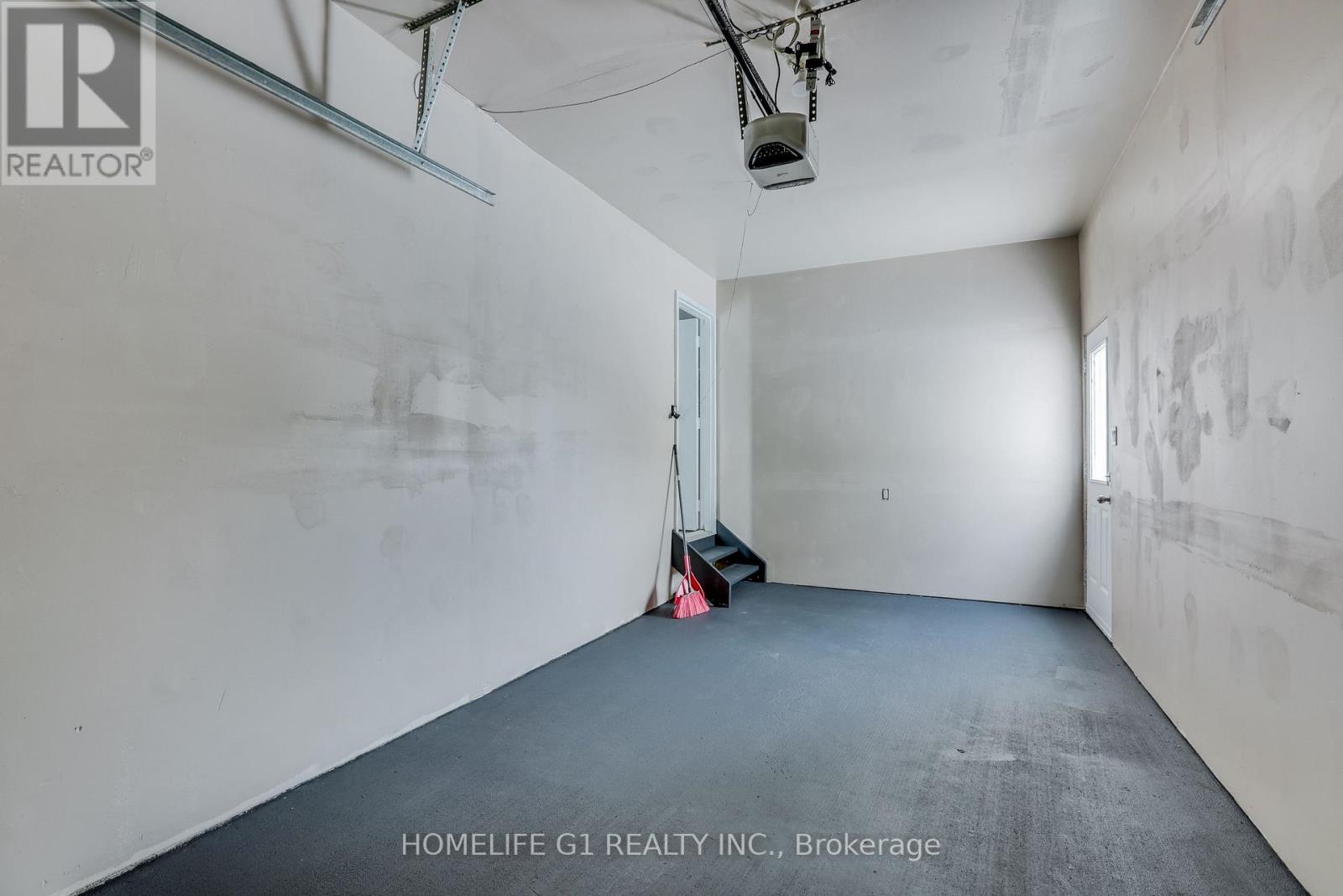 252 Martinet Avenue, London East, Ontario  N5V 4B2 - Photo 38 - X12648540