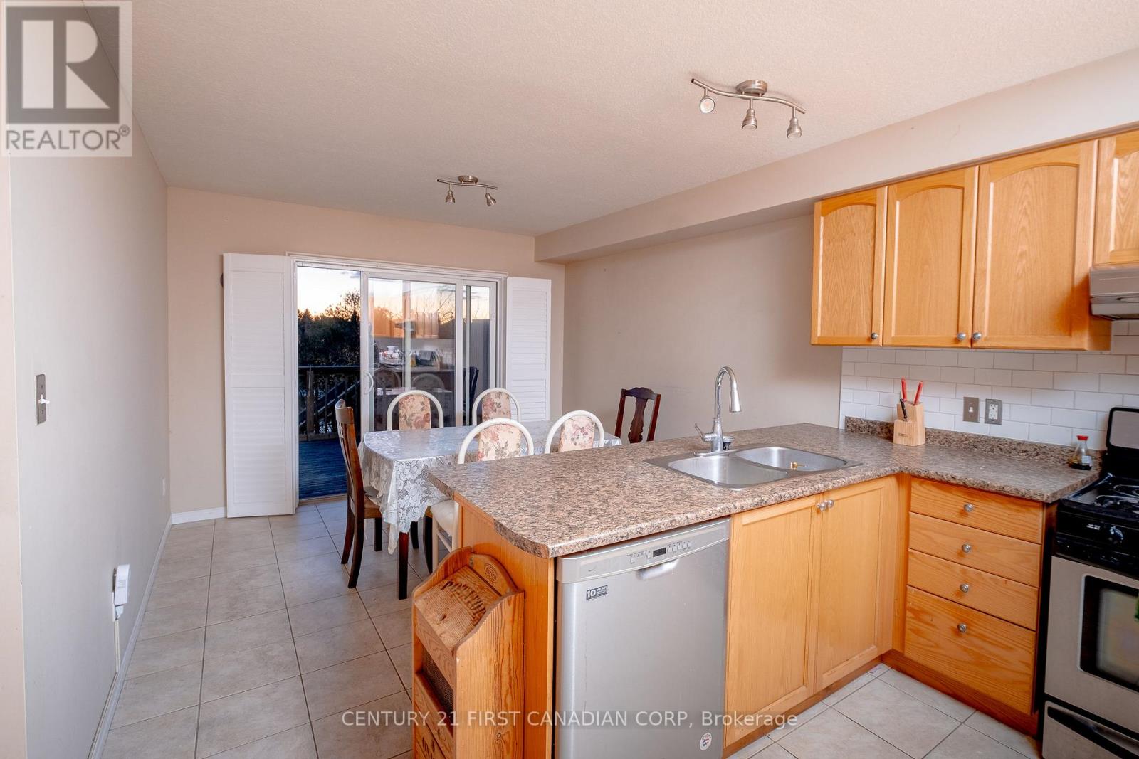 1841 Foxwood Avenue, London North, Ontario  N6G 0C4 - Photo 14 - X12647046