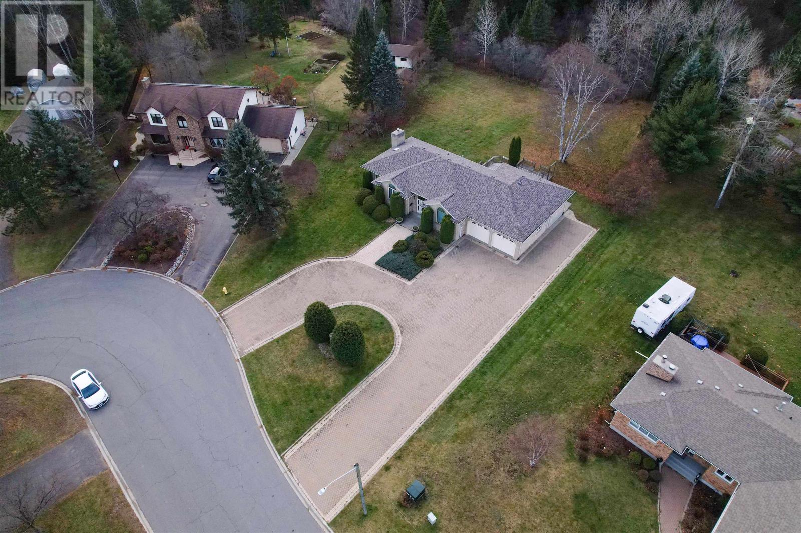 2200 Bordeaux Cres, Thunder Bay, Ontario  P7K 1C2 - Photo 8 - TB253643