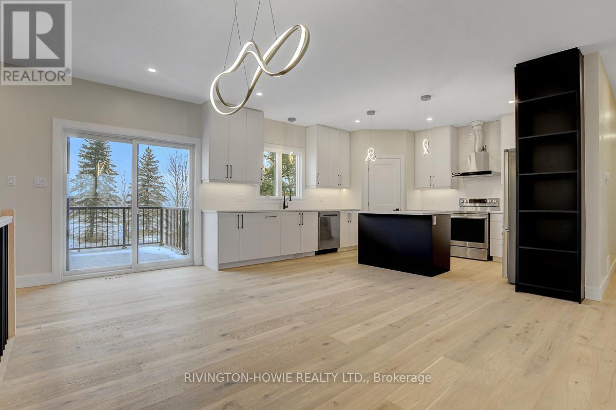 354 Russett Drive, Mcnab/braeside, Ontario  K7S 3G8 - Photo 12 - X12648546