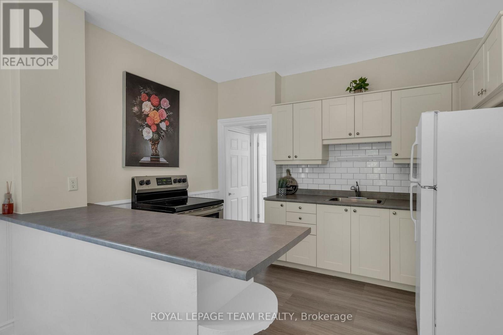 14,16 - 14-16 Clothier Street W, North Grenville, Ontario  L3Z 3E6 - Photo 10 - X12648626