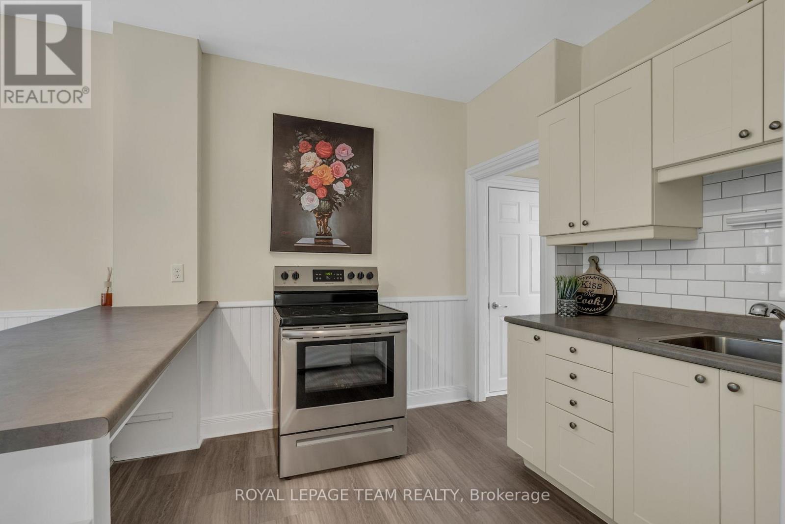 14,16 - 14-16 Clothier Street W, North Grenville, Ontario  L3Z 3E6 - Photo 11 - X12648626