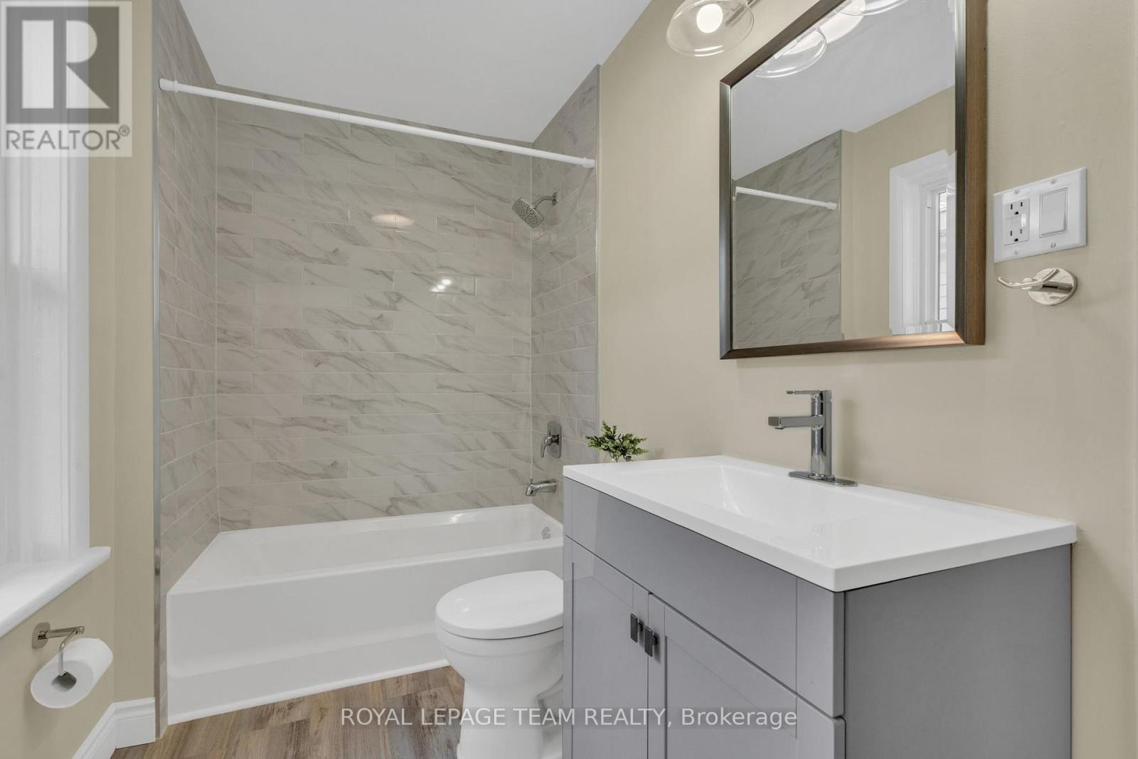 14,16 - 14-16 Clothier Street W, North Grenville, Ontario  L3Z 3E6 - Photo 15 - X12648626