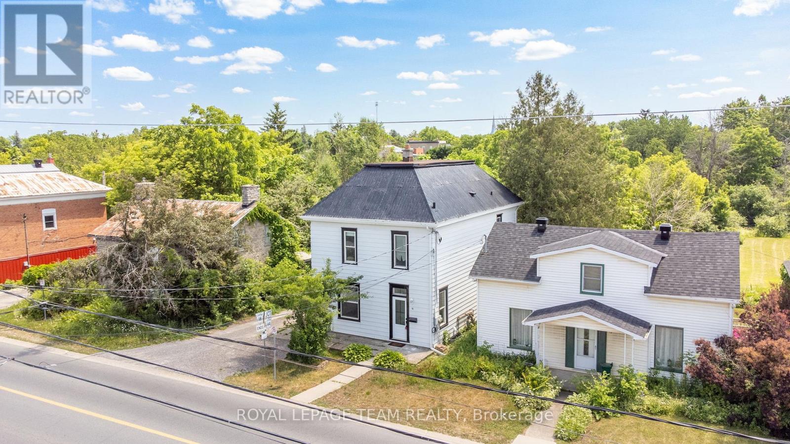 14,16 - 14-16 Clothier Street W, North Grenville, Ontario  L3Z 3E6 - Photo 4 - X12648626