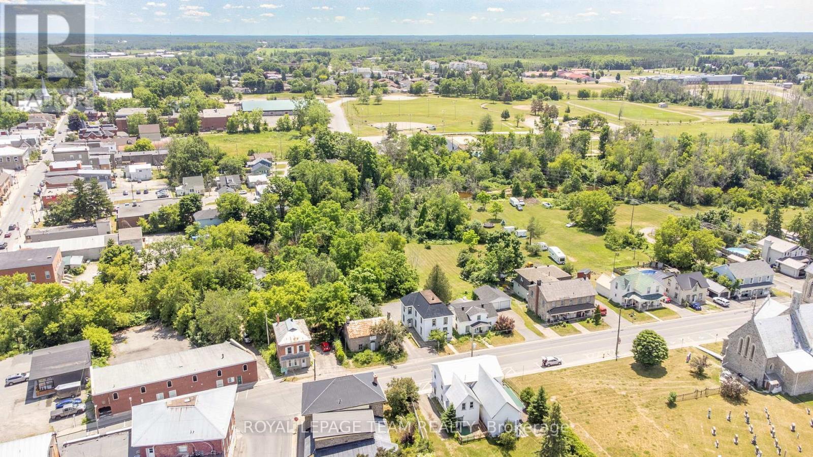 14,16 - 14-16 Clothier Street W, North Grenville, Ontario  L3Z 3E6 - Photo 43 - X12648626