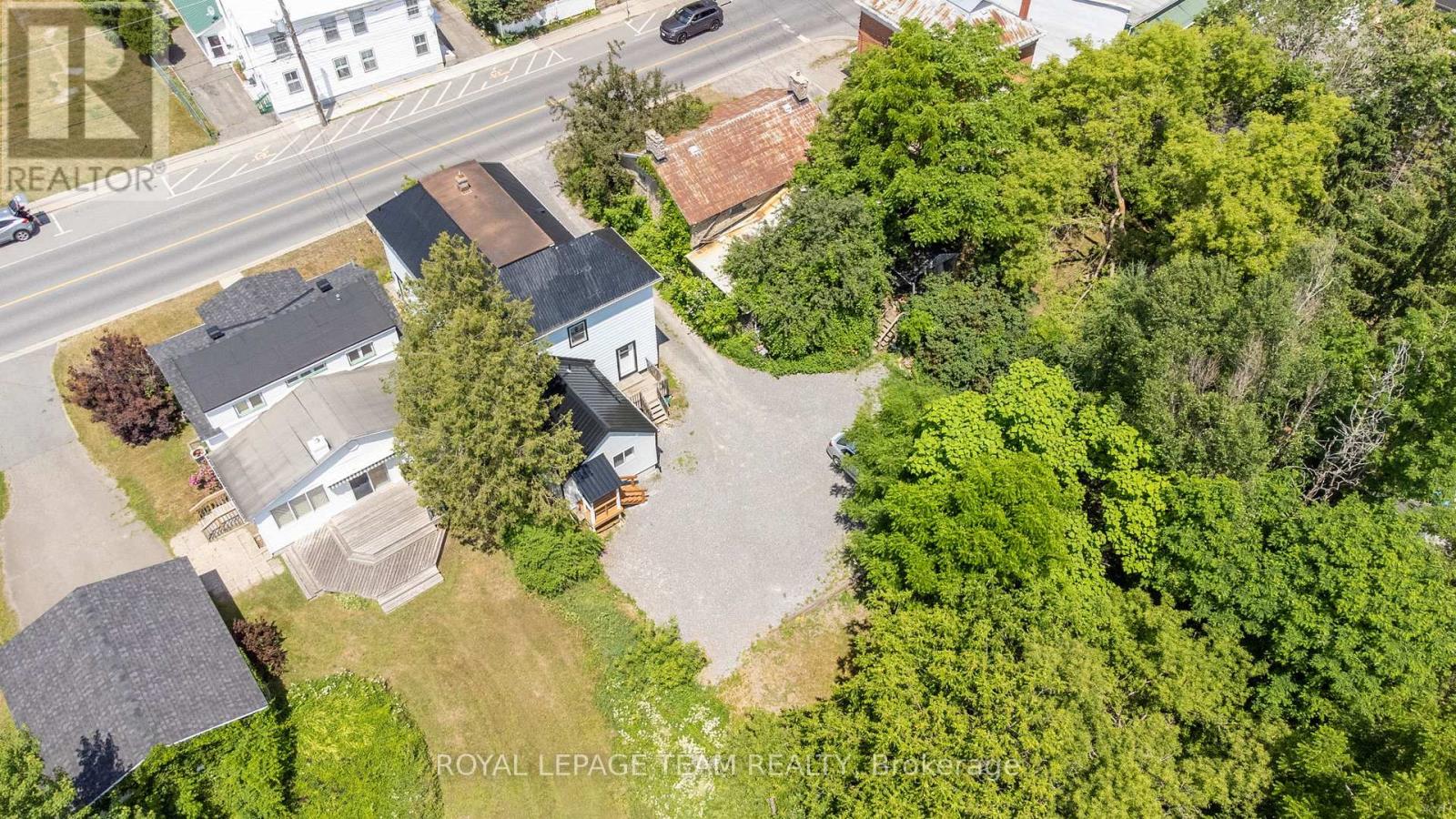 14,16 - 14-16 Clothier Street W, North Grenville, Ontario  L3Z 3E6 - Photo 44 - X12648626