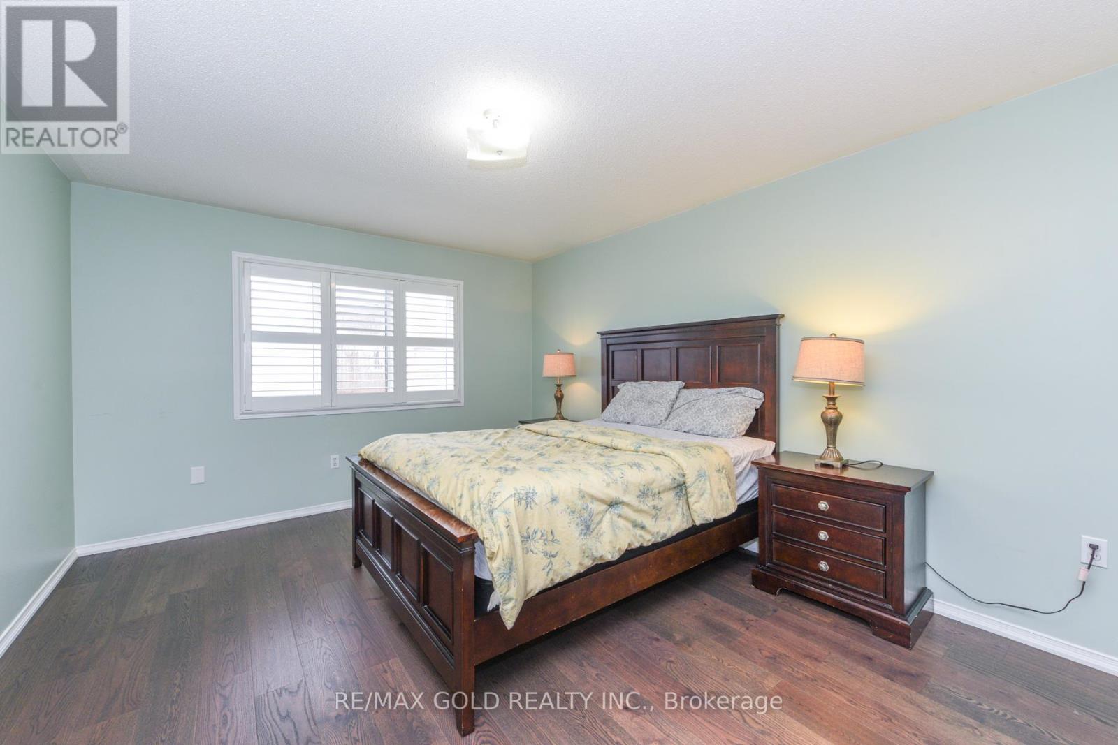 3857 Skyview Street, Mississauga, Ontario  L5M 8A1 - Photo 22 - W12648486