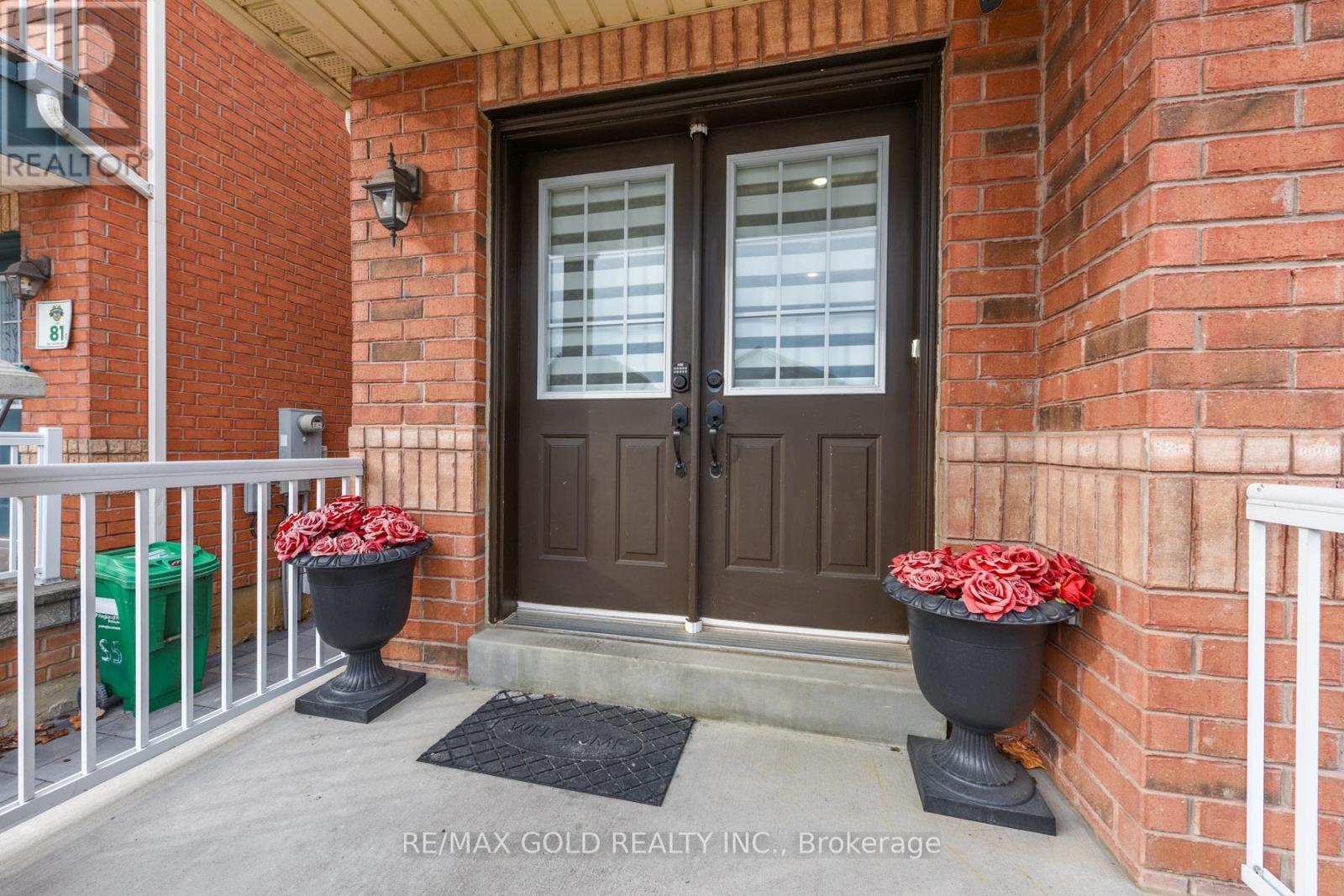 3857 Skyview Street, Mississauga, Ontario  L5M 8A1 - Photo 4 - W12648486