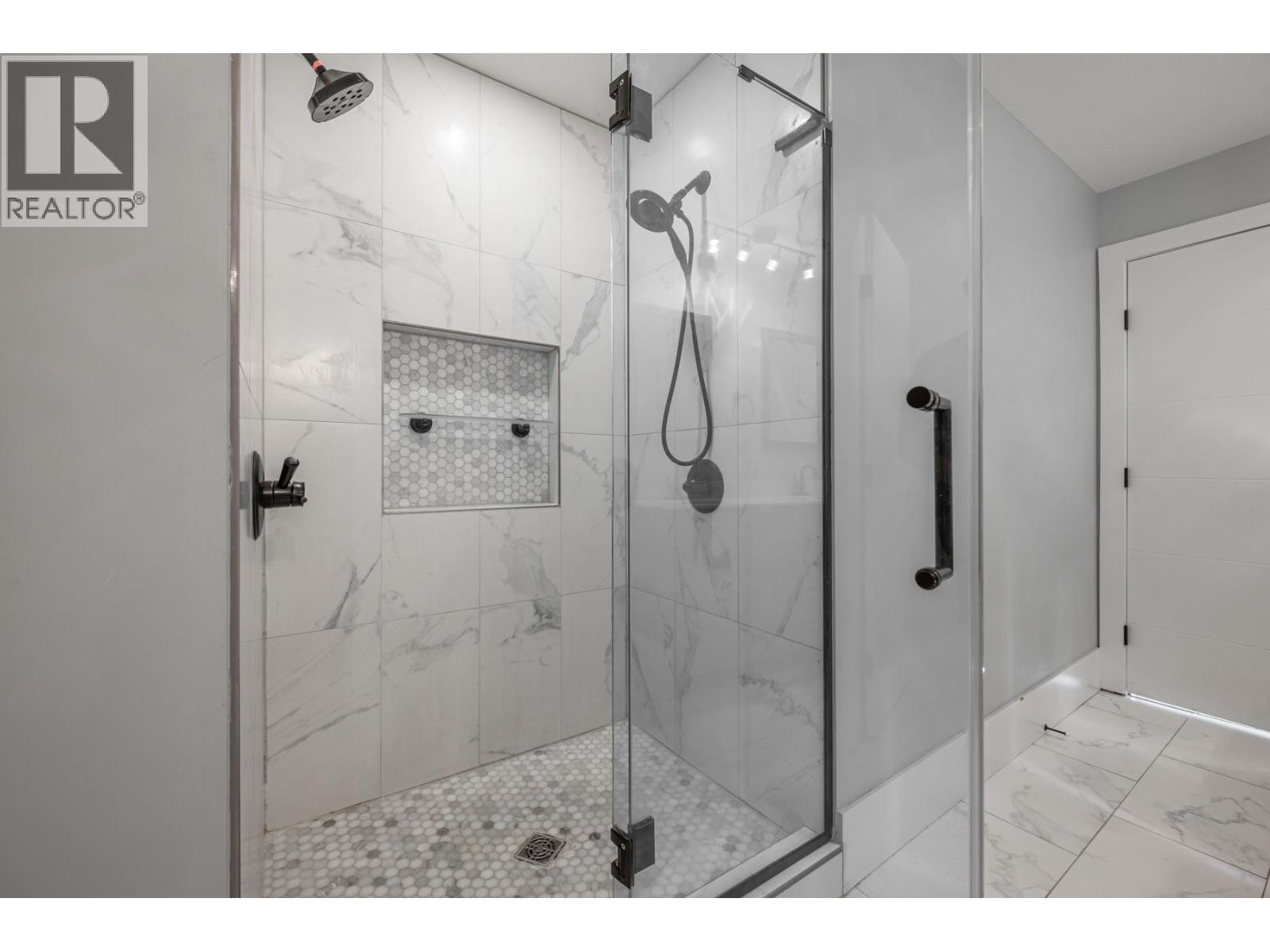 2292 Saddleback Drive, Kamloops, British Columbia  V2B 0G7 - Photo 30 - 10371537