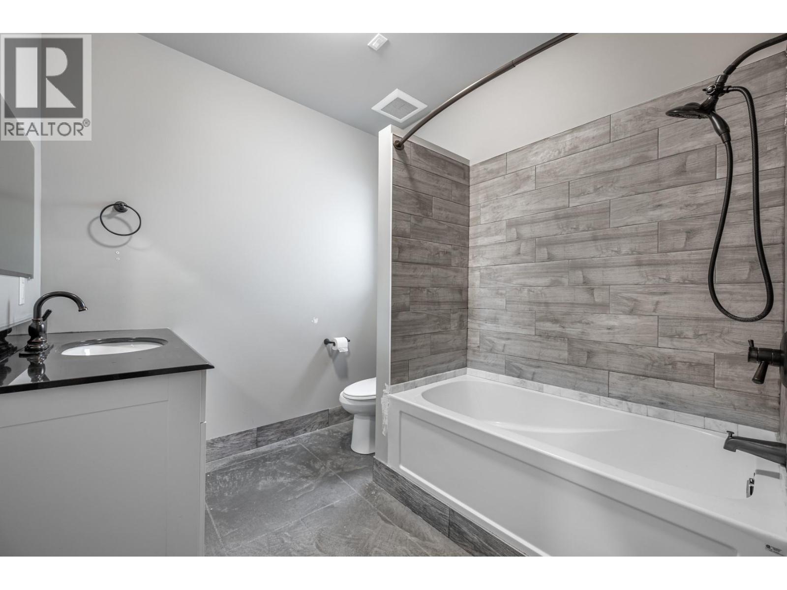 2292 Saddleback Drive, Kamloops, British Columbia  V2B 0G7 - Photo 43 - 10371537