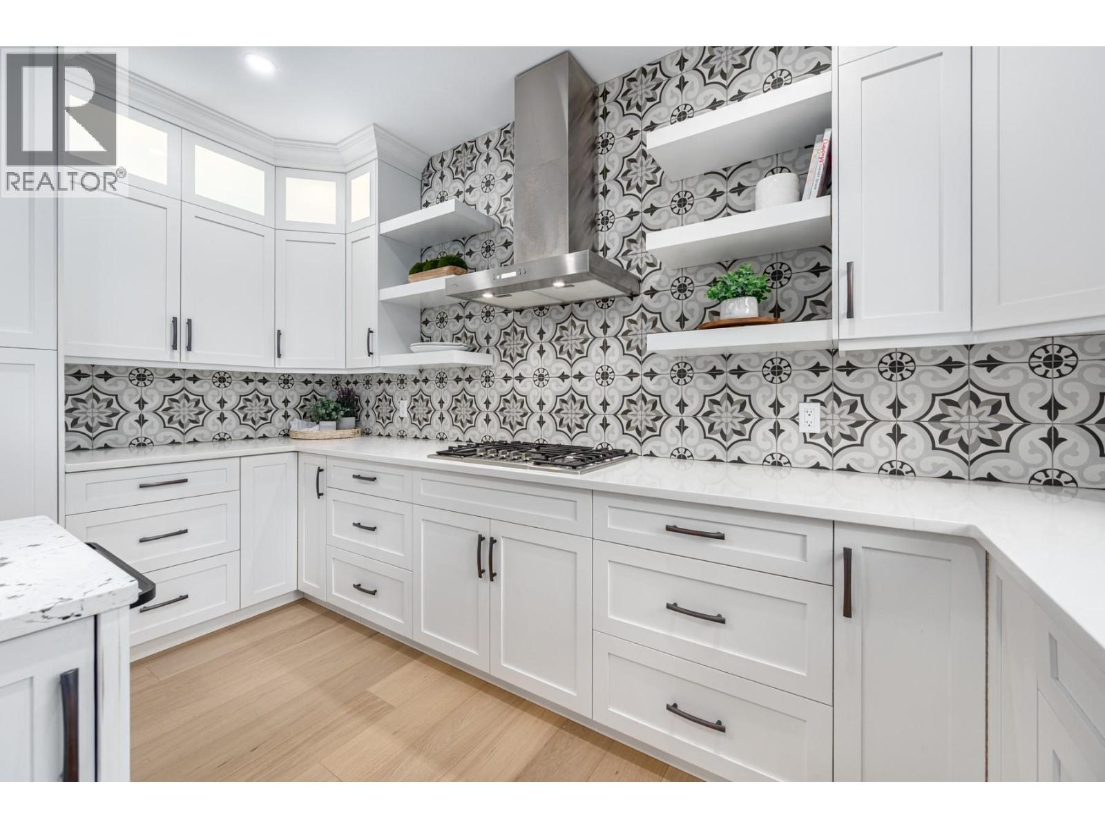 2292 Saddleback Drive, Kamloops, British Columbia  V2B 0G7 - Photo 6 - 10371537