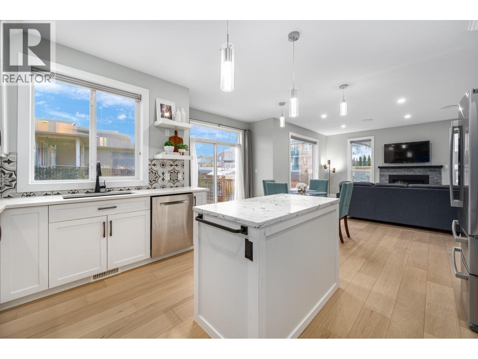 2292 Saddleback Drive, Kamloops, British Columbia  V2B 0G7 - Photo 7 - 10371537