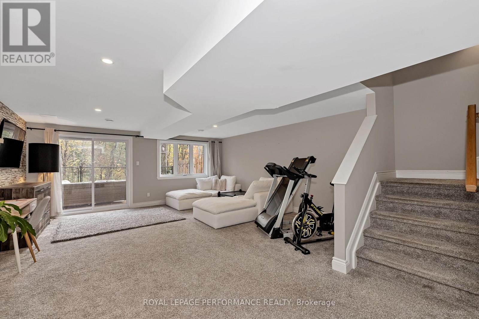 129 Dion Avenue, Clarence-Rockland, Ontario  K4K 0M2 - Photo 27 - X12585228