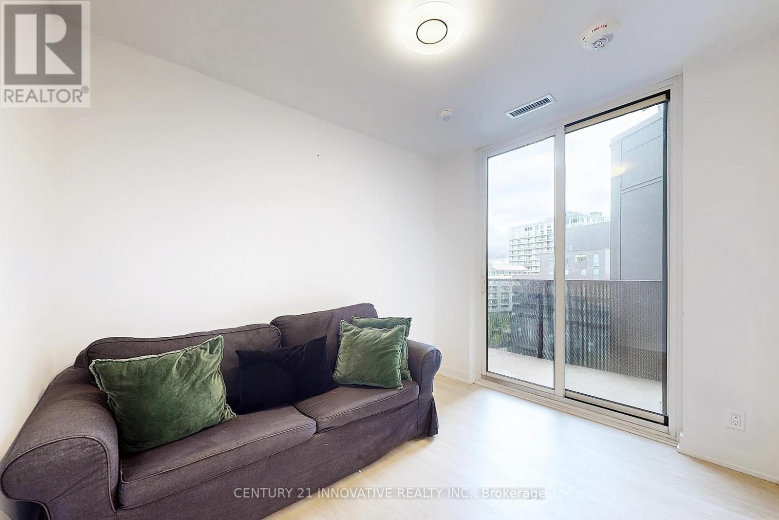 #25 - 30 Tretti Way, Toronto, Ontario  M3H 0E3 - Photo 5 - C12648552