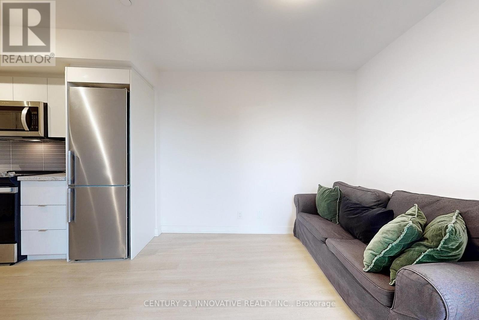 #25 - 30 Tretti Way, Toronto, Ontario  M3H 0E3 - Photo 6 - C12648552