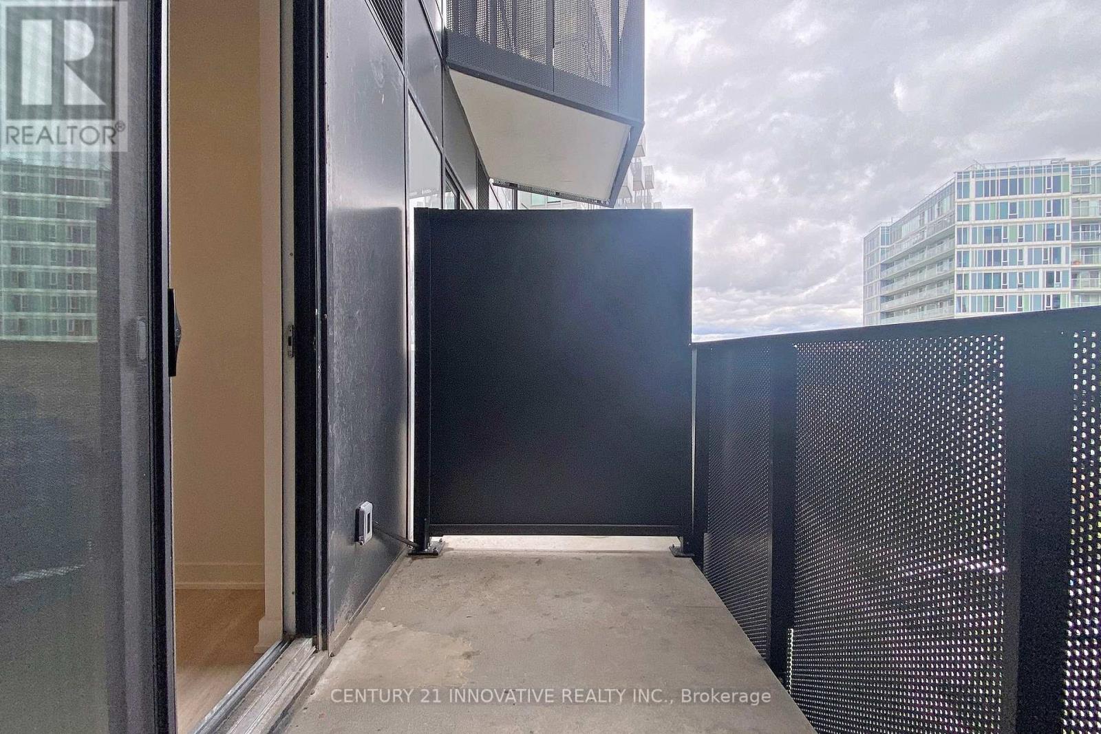 #25 - 30 Tretti Way, Toronto, Ontario  M3H 0E3 - Photo 8 - C12648552