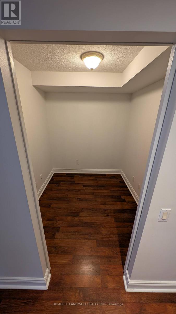 1006 - 10 Northtown Way, Toronto, Ontario  M2N 7L4 - Photo 8 - C12648580