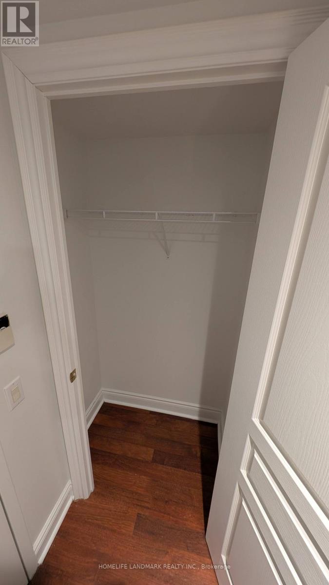 1006 - 10 Northtown Way, Toronto, Ontario  M2N 7L4 - Photo 9 - C12648580