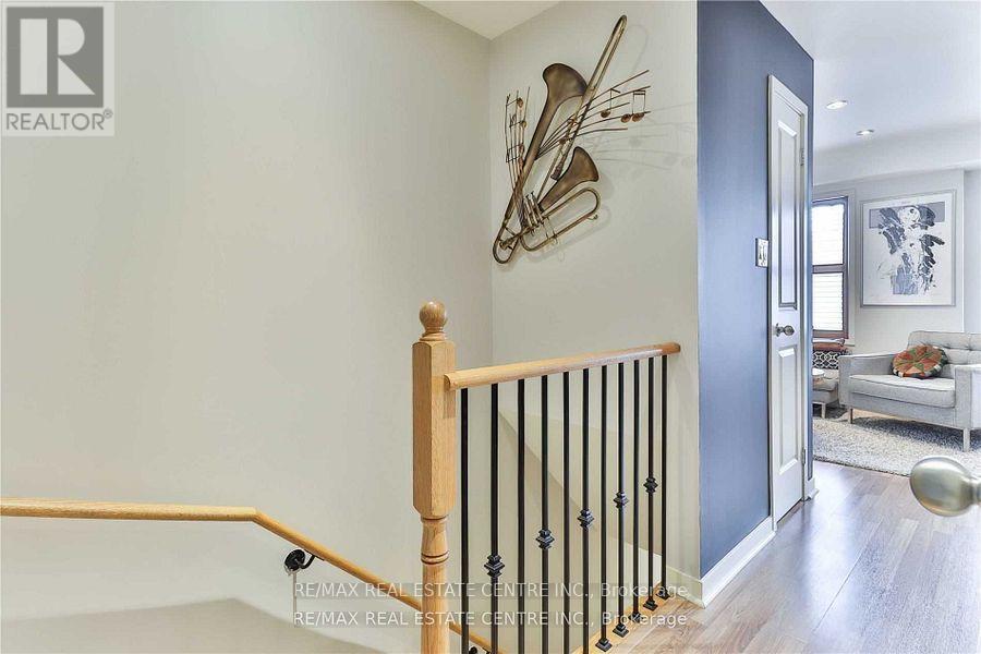 5 - 823 Dundas Street E, Toronto, Ontario  M4M 1P9 - Photo 6 - E12648598