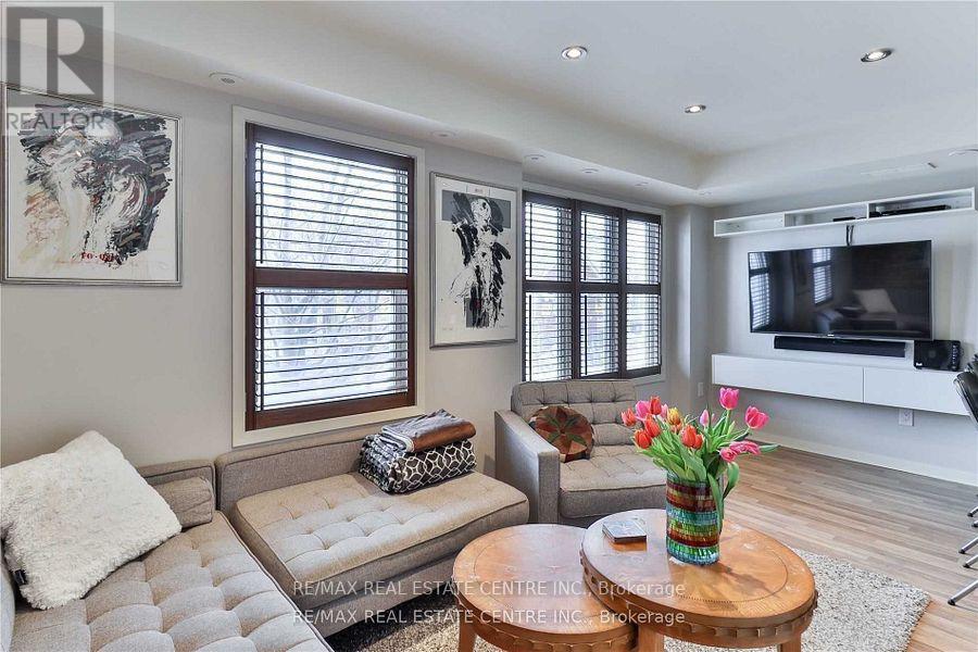 5 - 823 Dundas Street E, Toronto, Ontario  M4M 1P9 - Photo 8 - E12648598