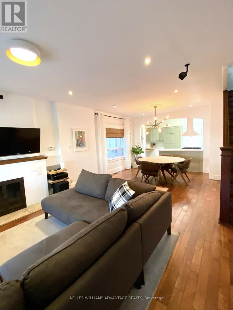 4 Edgewood Avenue, Toronto, Ontario  M4L 3G7 - Photo 3 - E12648616