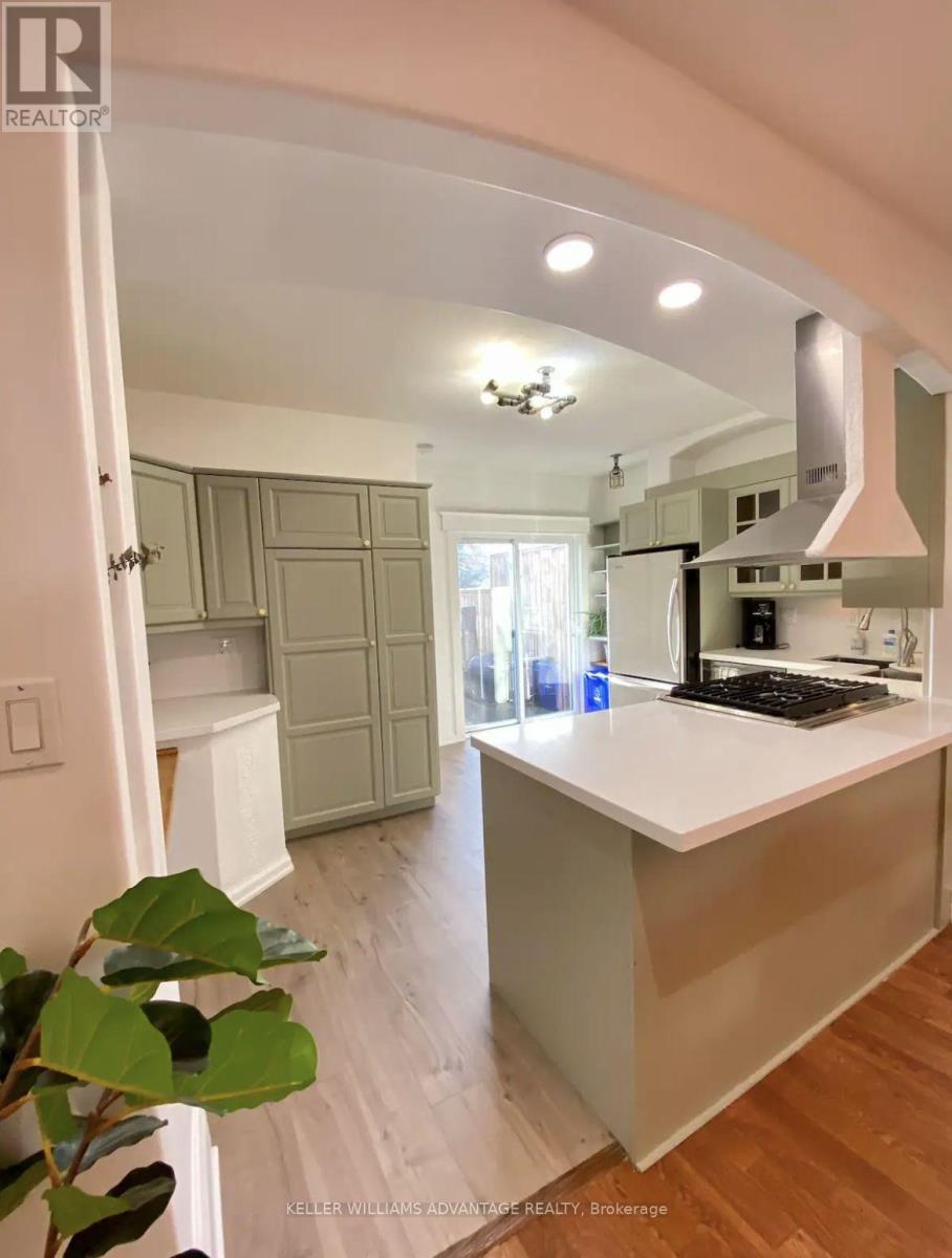 4 Edgewood Avenue, Toronto, Ontario  M4L 3G7 - Photo 7 - E12648616