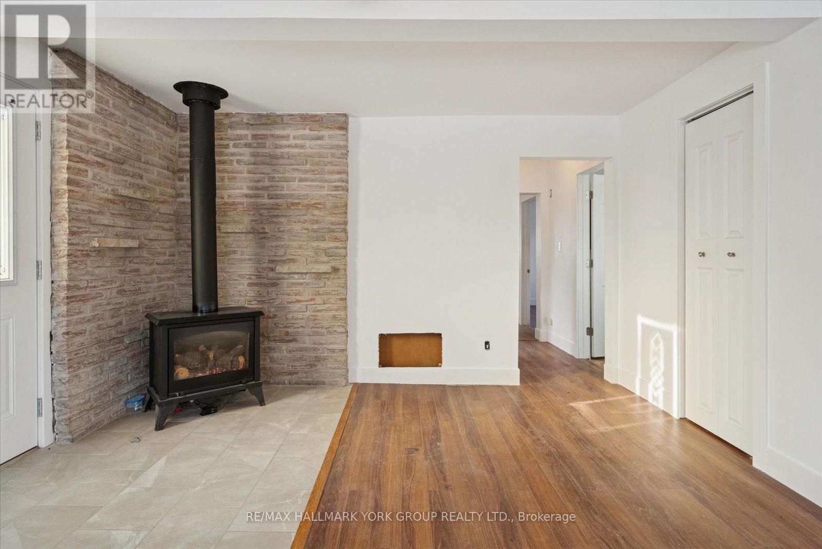 Upper - 27008 Kennedy Road, Georgina (Historic Lakeshore Communities), Ontario  L0E 1S0 - Photo 17 - N12648558