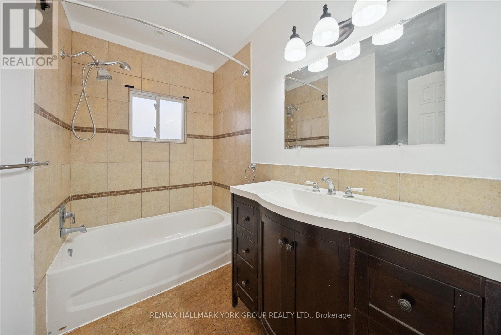 Upper - 27008 Kennedy Road, Georgina (Historic Lakeshore Communities), Ontario  L0E 1S0 - Photo 26 - N12648558