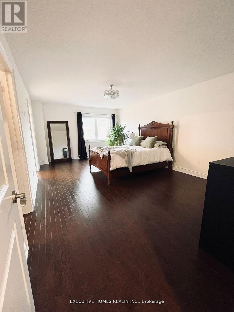 51 Lorne Thomas Place, New Tecumseth, Ontario  L9R 0T8 - Photo 13 - N12648614