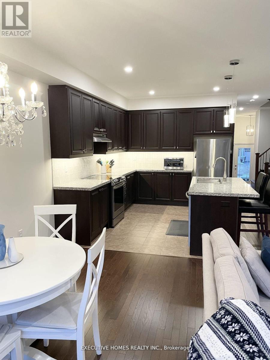 51 Lorne Thomas Place, New Tecumseth, Ontario  L9R 0T8 - Photo 7 - N12648614