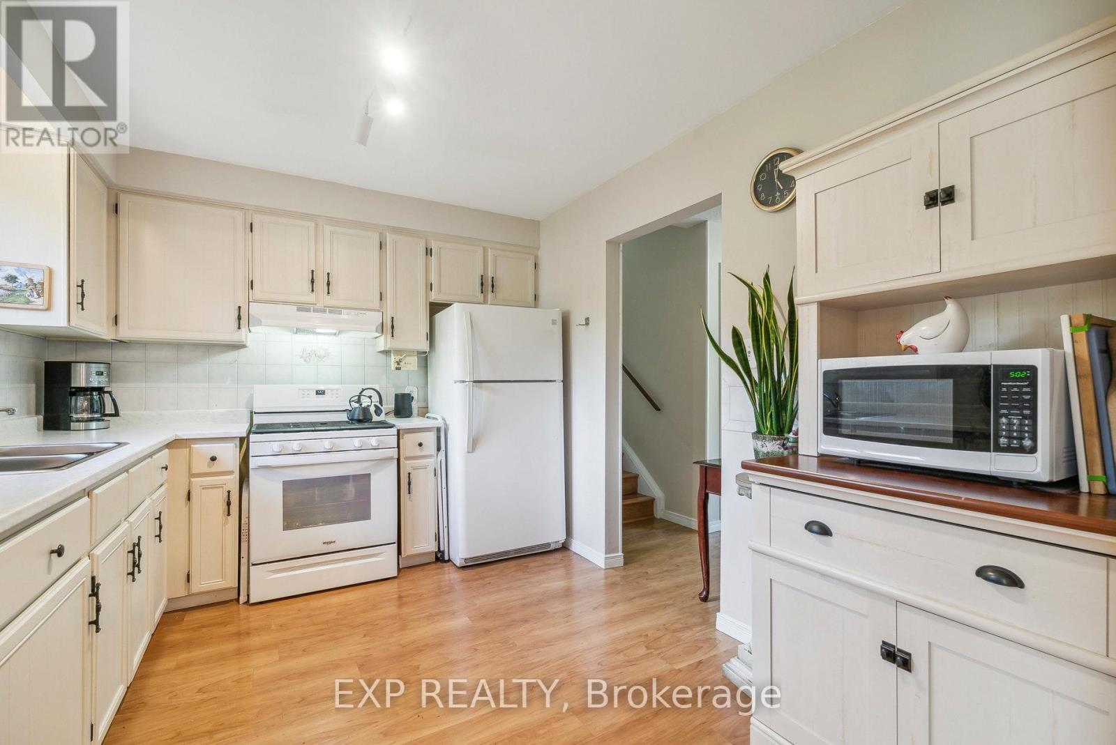 8245 Main Street, Adjala-Tosorontio, Ontario  L0M 1C0 - Photo 15 - N12648630