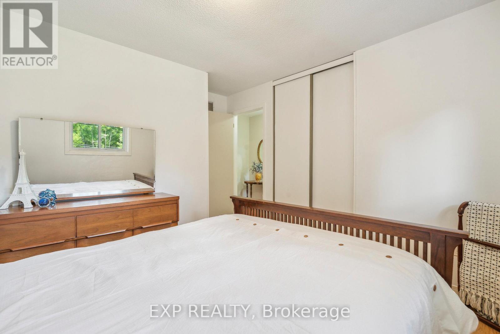 8245 Main Street, Adjala-Tosorontio, Ontario  L0M 1C0 - Photo 19 - N12648630