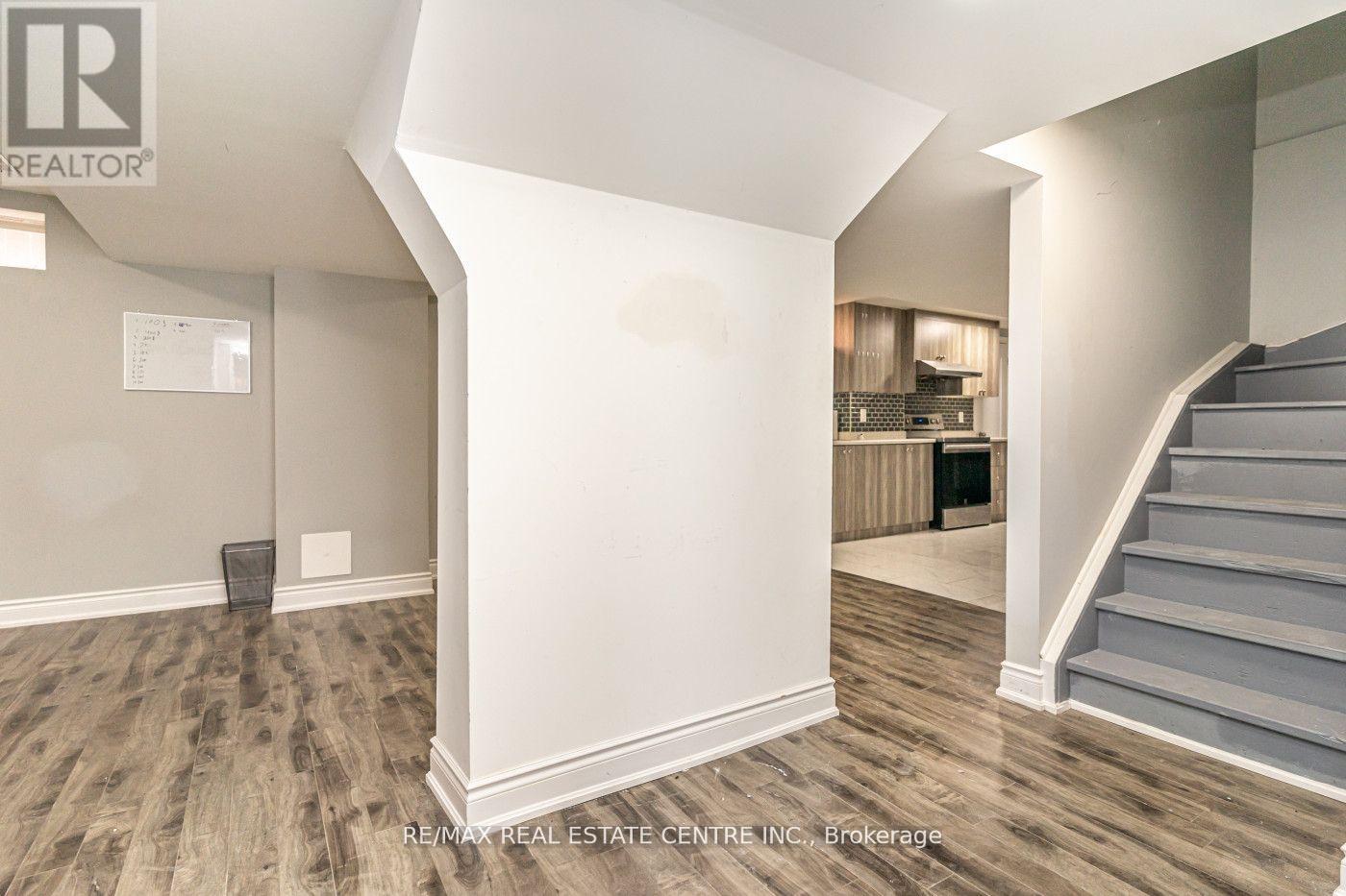 107 Crown Victoria Drive, Brampton, Ontario  L7A 3X9 - Photo 28 - W12648568