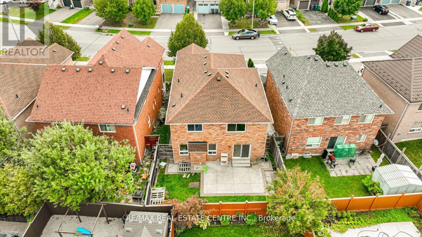 107 Crown Victoria Drive, Brampton, Ontario  L7A 3X9 - Photo 33 - W12648568