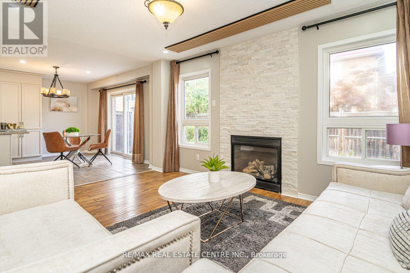 107 Crown Victoria Drive, Brampton, Ontario  L7A 3X9 - Photo 9 - W12648568