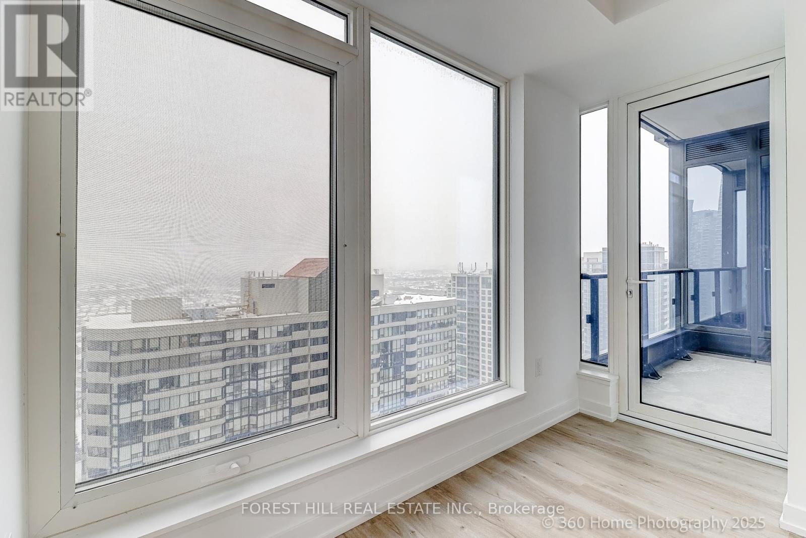 2208 - 395 Square One Drive, Mississauga, Ontario  L5B 0P6 - Photo 11 - W12648570