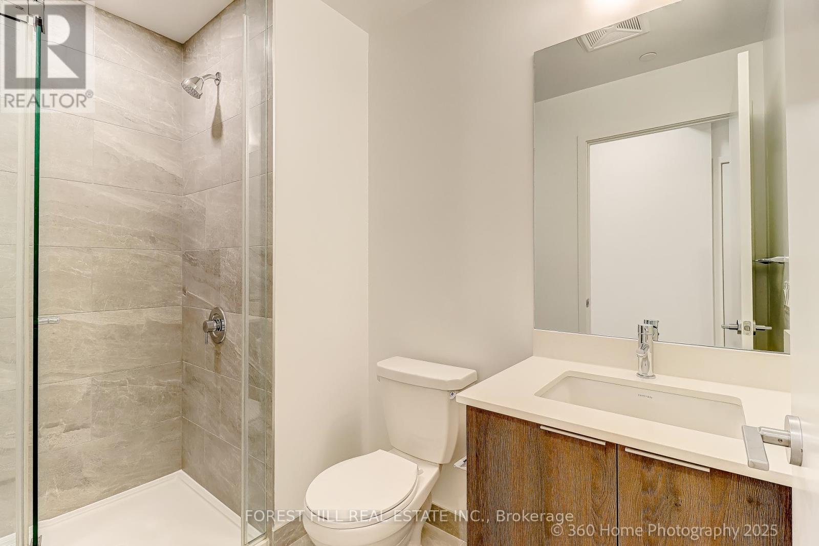 2208 - 395 Square One Drive, Mississauga, Ontario  L5B 0P6 - Photo 26 - W12648570