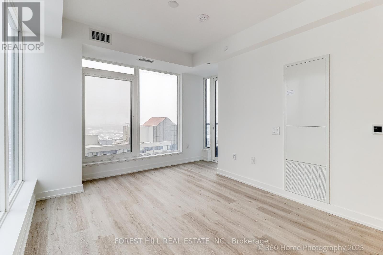 2208 - 395 Square One Drive, Mississauga, Ontario  L5B 0P6 - Photo 8 - W12648570